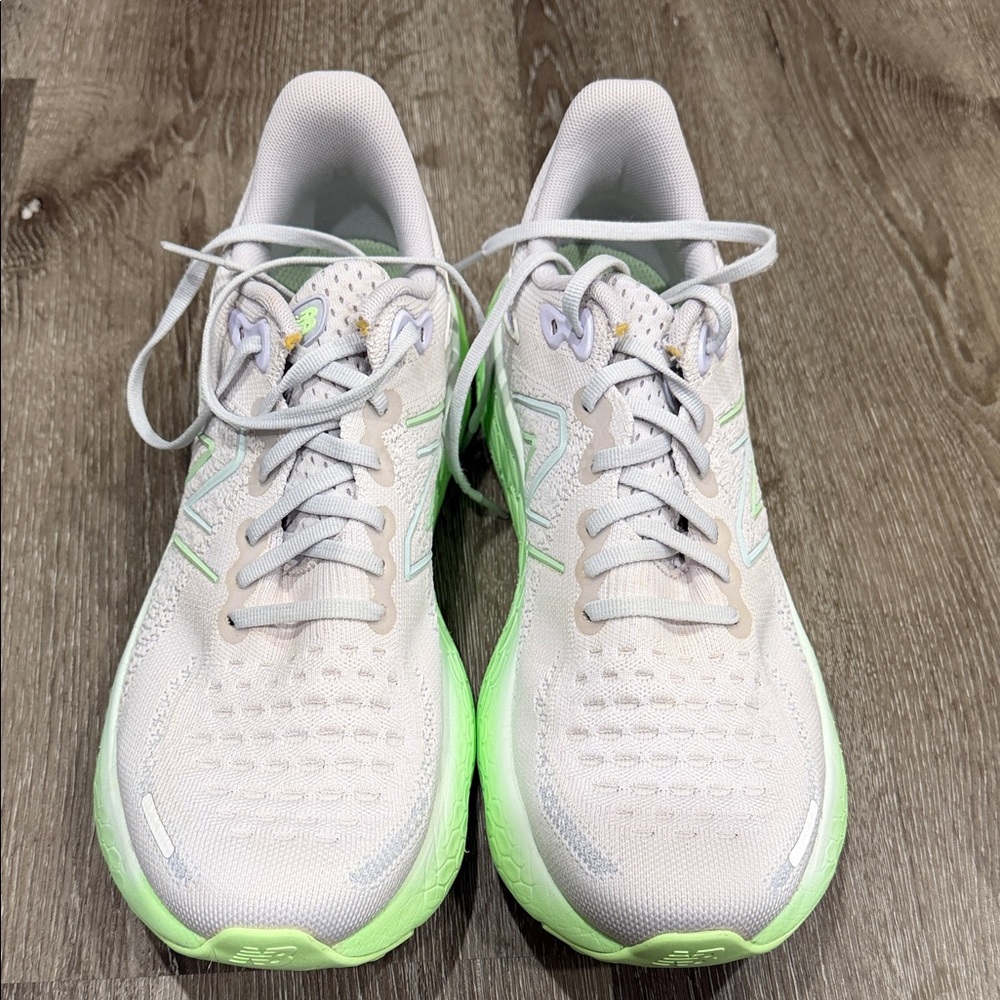 New Balance White and Mint Green Athletic Shoes